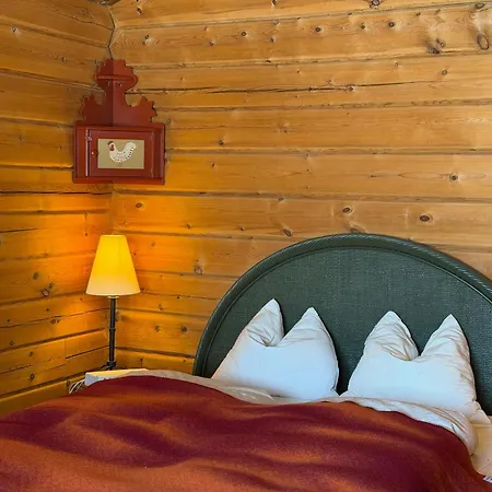 Timber With Mountain View Vakantiehuis *