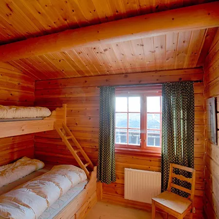 Timber With Mountain View Vakantiehuis *